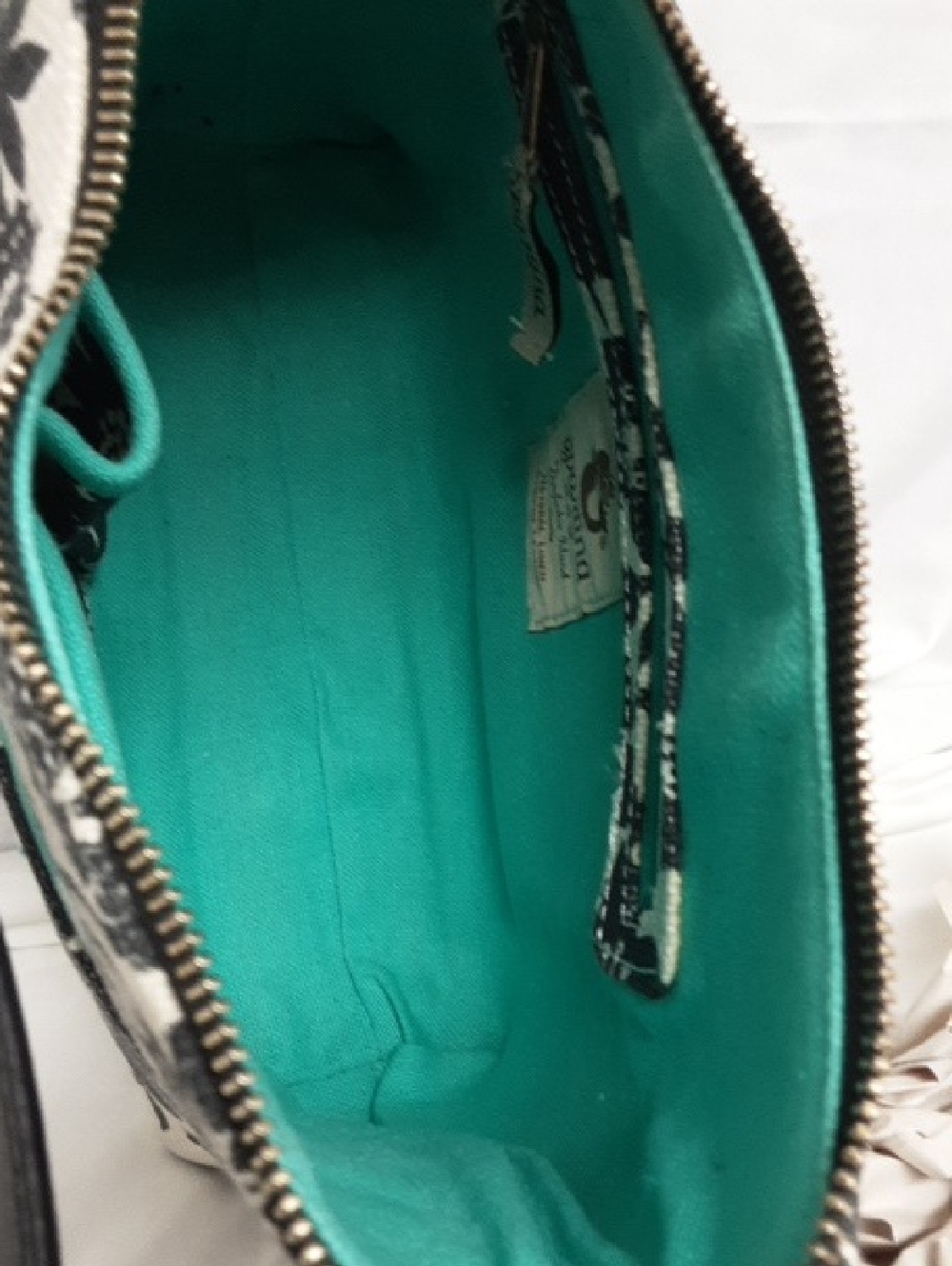 Spartina 449 Black and Off White Floral Crossbody with Red Tag - Picture 6 of 6